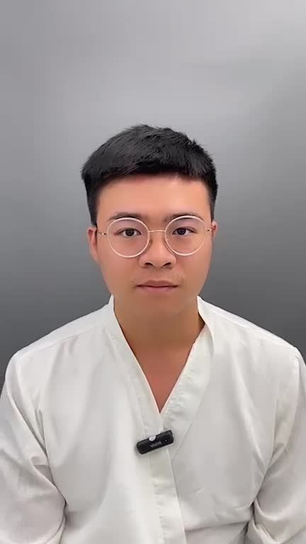 Cảm nhận của anh khách hàng đến từ Đài Loan trước khi nâng mũi cấu trúc