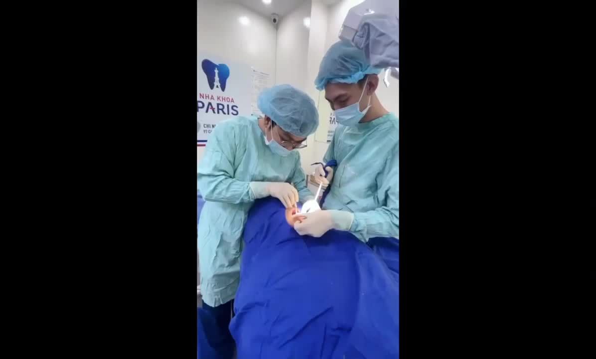 Cắm thêm 1 trụ Dentium Hàn Quốc