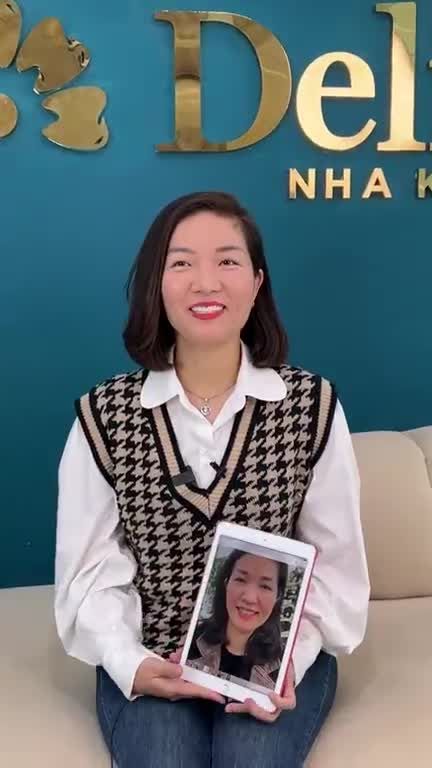Chị Bích Hà sau 1 năm thẩm mỹ răng sứ tại Delia!