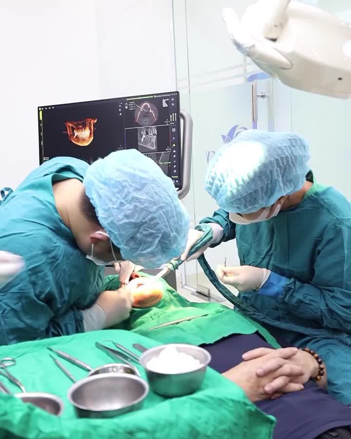 Cấy ghép implant giá rẻ liệu có an toàn?