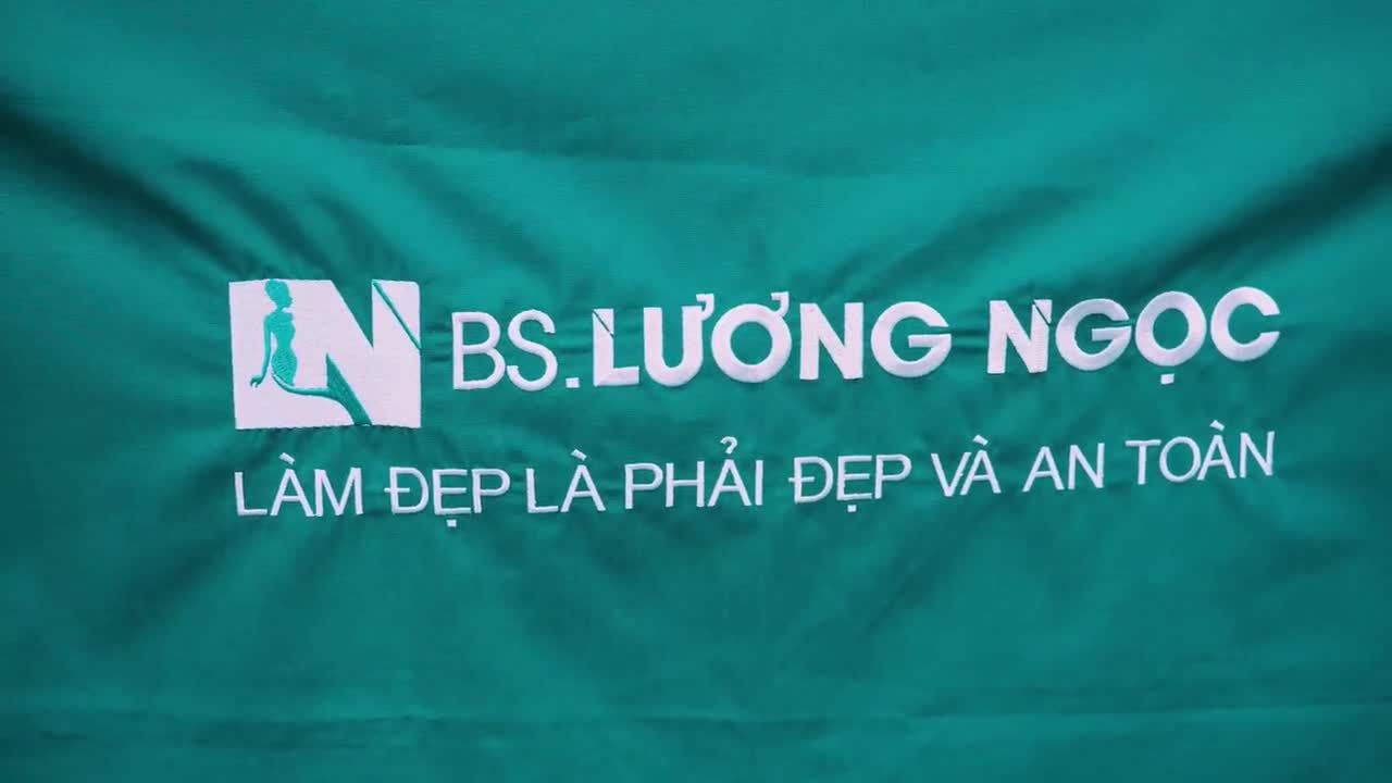 Hoàn thành tất cả các công đoạn hút mỡ và cấy mỡ trẻ hoá, cấy mỡ tạo dáng cho trường hợp khách