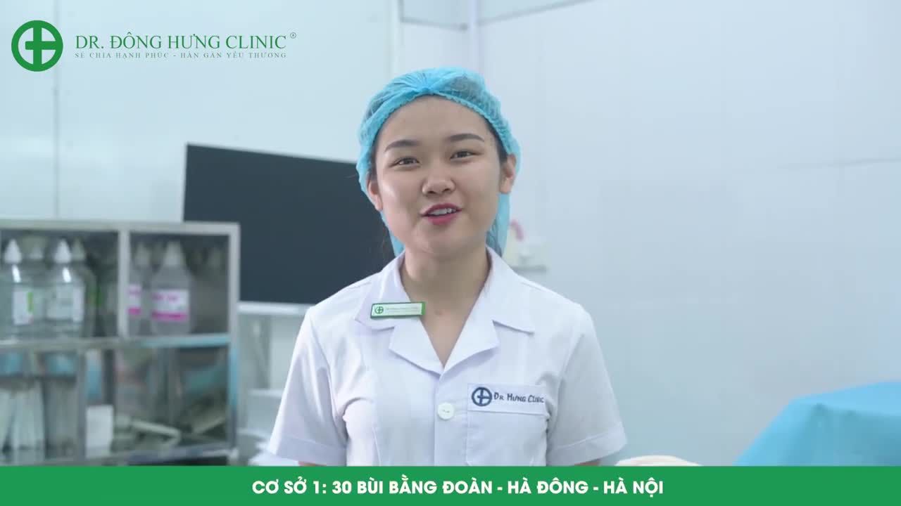Khách hàng nữ tái khám sau khi thực hiện combo tại Đông Hưng Clinic