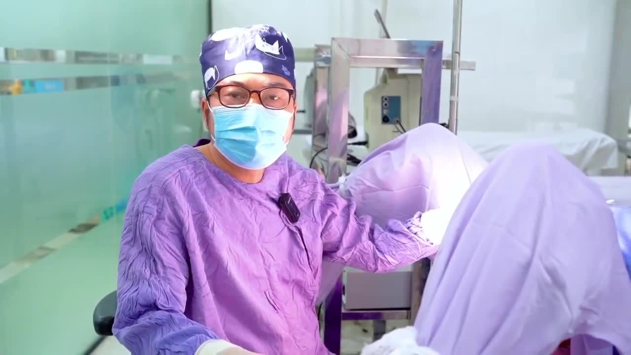 "Cô bé" được Bác sĩ Hải Lê chỉnh hình đẹp hoàn hảo như thời còn son như thế nào? Theo dõi ngay