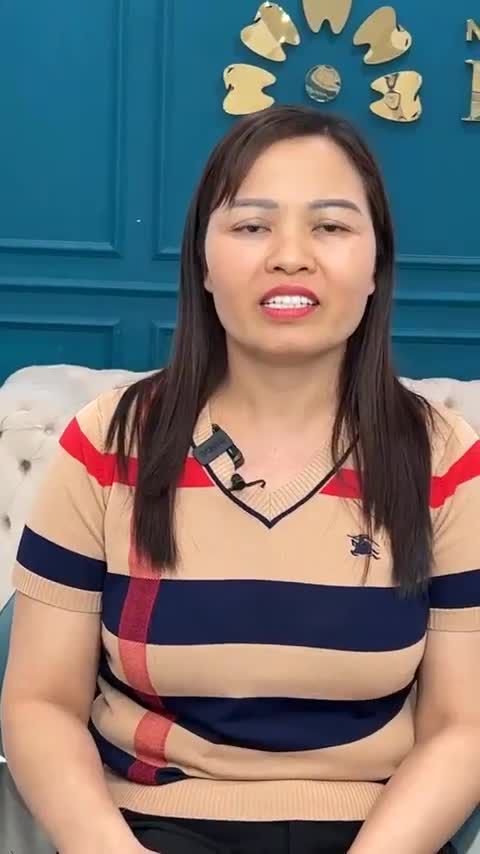 Chị Triệu Thị Lan sau thẩm mỹ răng sứ tại nha khoa Delia