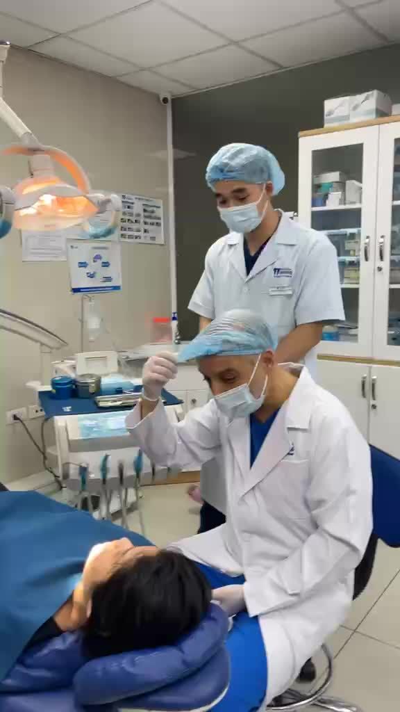 NGÀY HỘI RĂNG HÀM MẶT CÙNG CHUYÊN GIA PHÁP TẠI 110-112 BÀ TRIỆU