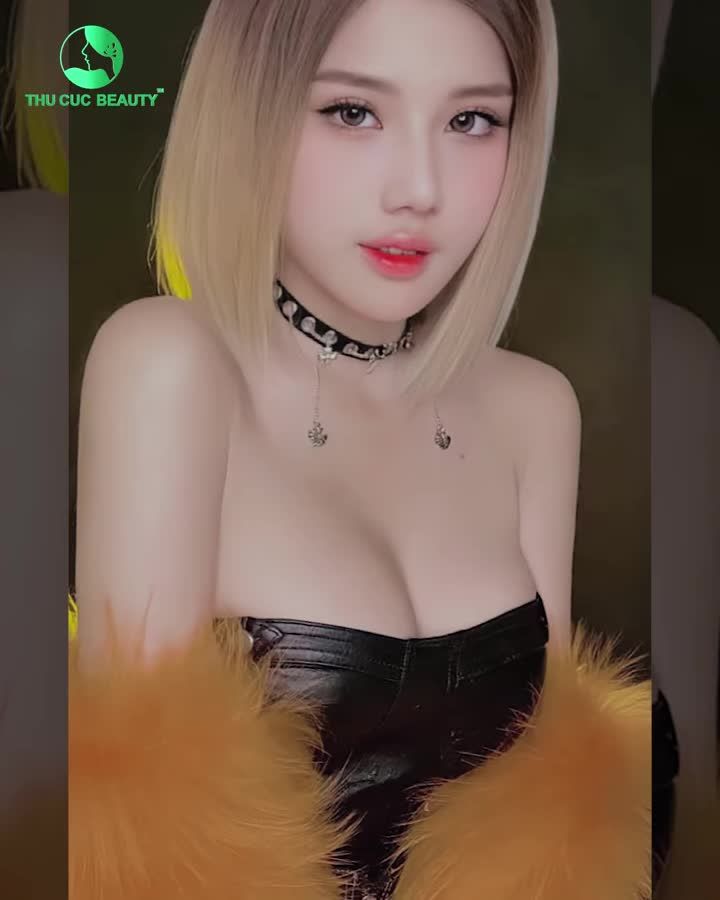 Vòng 1 căng mọng - Nóng bỏng chào hè !!!