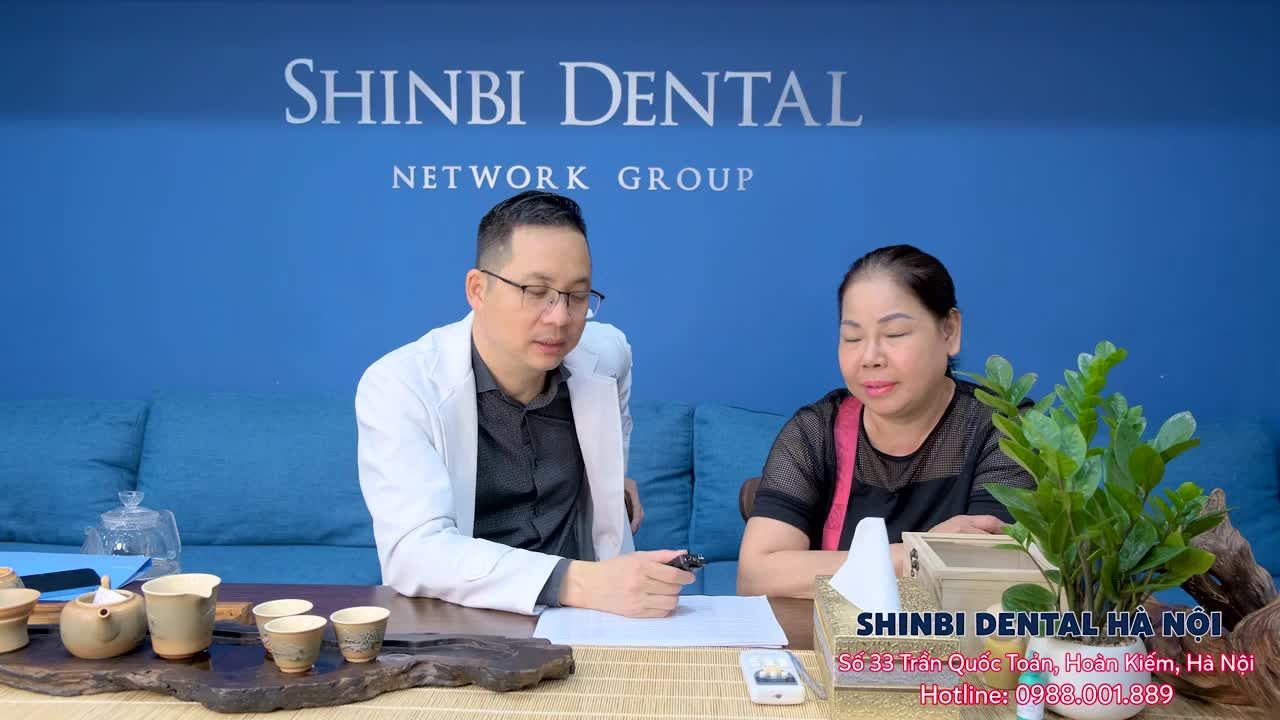 Khách hàng tái khám răng sứ sau 3 năm đầy niềm vui và hạnh phúc!
