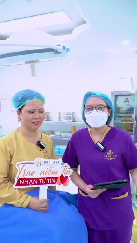 Combo trẻ hóa mí mắt toàn diện giúp khách hàng trẻ trung rạng rỡ như thế nào? Theo dõi ngay