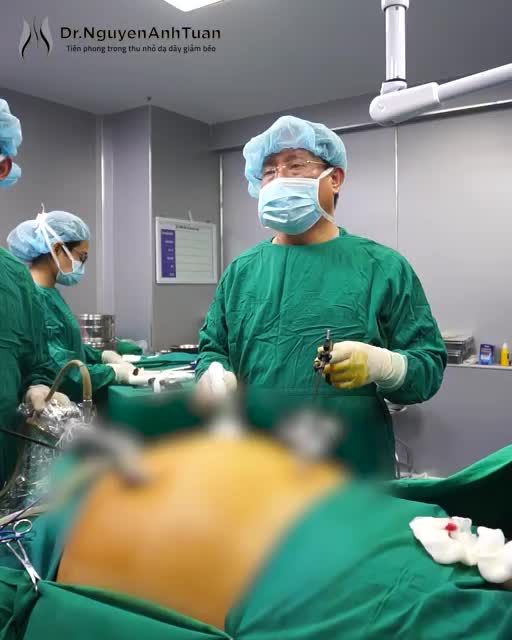 Ca phẫu thuật cho bệnh nhân đến từ Tiền Giang (150kg) , BMI= 50,7 . Đây là một trong những bệnh nhân béo và đặc biệt nhất mà chúng tôi từng can thiệp.