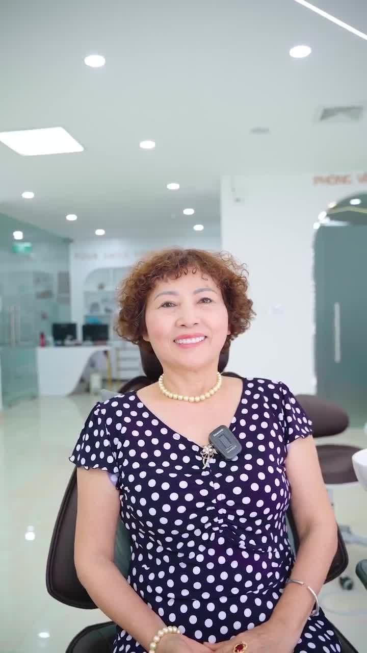CÔ HỒNG THU - KHÁCH HÀNG TÁI KHÁM SAU 3 NĂM THẨM MỸ RĂNG SỨ