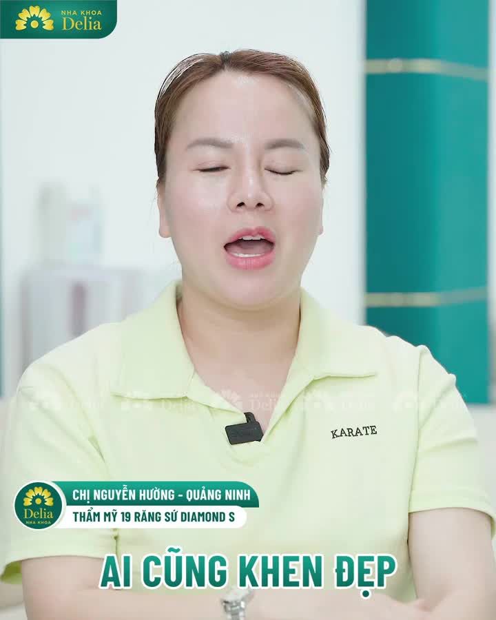 Chị Nguyễn Hường (Quảng Ninh) thẩm mỹ 18 răng sứ Diamond S chia sẻ: "Làm răng sứ xong khác hoàn toàn ấy chứ, nhìn sang hơn. Bạn bè ai cũng khen răng đẹp, từ hàng xóm cho đến gia đình."