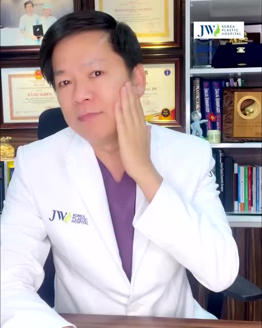 Bác sĩ Tú Dung khẳng định KHÔNG NÊN chỉ Căng da cổ mà không Căng da mặt SMAS vì lý do BẤT NGỜ