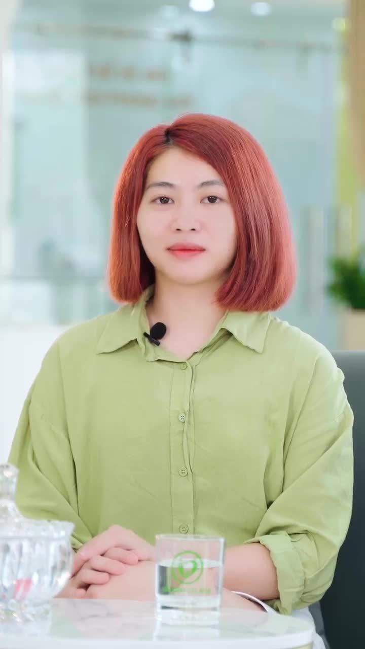 TRÒ CHUYỆN CÙNG CÔ GÁI TÓC ĐỎ THÁO NIỀNG SAU 2 NĂM