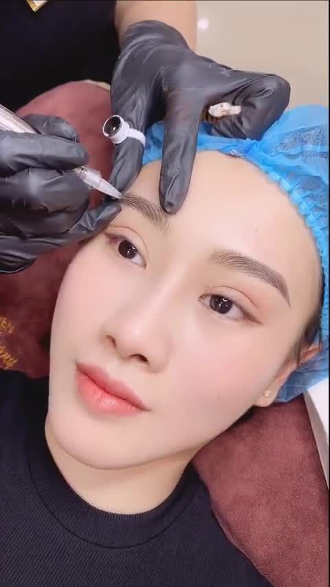 Điêu khắc mày Hairstroke đỉnh cao phun thêu chính là đây!