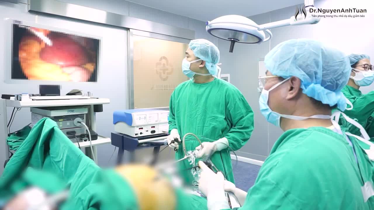 Khổ sở về ngoại hình và vóc dáng “phì nhiêu” đã lâu, bệnh nhân tìm đủ mọi cách để giảm cân nhưng thất bại