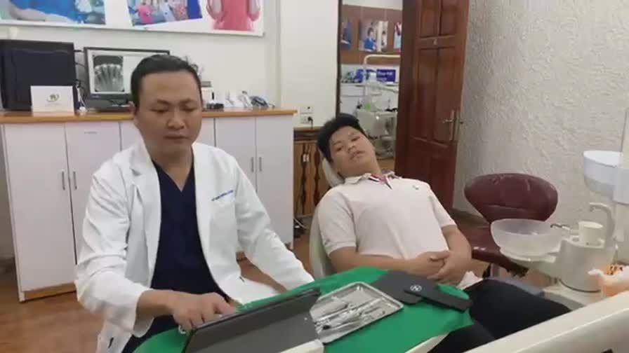 Kết quả lắp răng implant, hoàn thiện quá trình trồng răng cửa bị mất cho bạn Khôi.