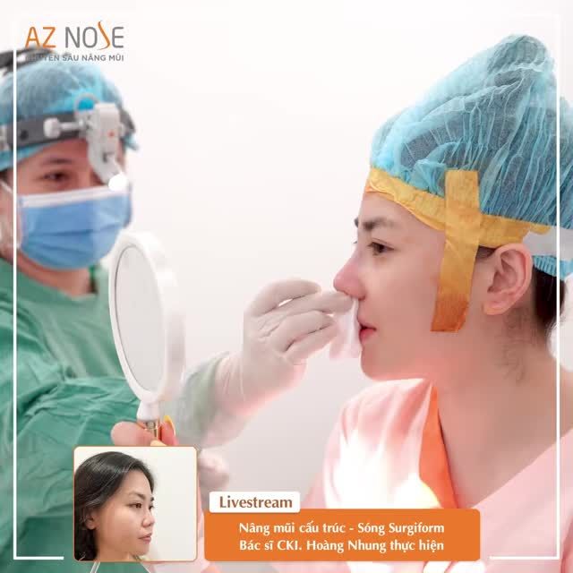 Khách hàng 2K cùng mẹ chia sẻ cảm nhận về dáng mũi mới - thực hiện bởi bác sĩ CKI. Hoàng Nhung.