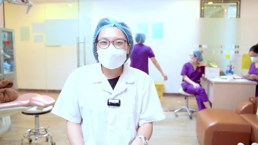 Mẹ quyết định dẫn con gái đến Dr.Hải Lê làm mí và cái kết bất ngờ Cả nhà cùng theo dõi