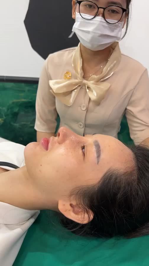 Case mũi Tái cấu trúc được 10 ngày