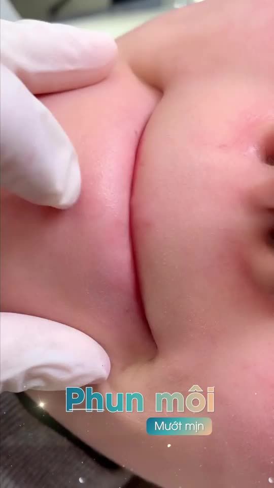 PHUN MÔI ROSIE LADY - MÔI TƯƠI TẮN, MƯỚT MỊN