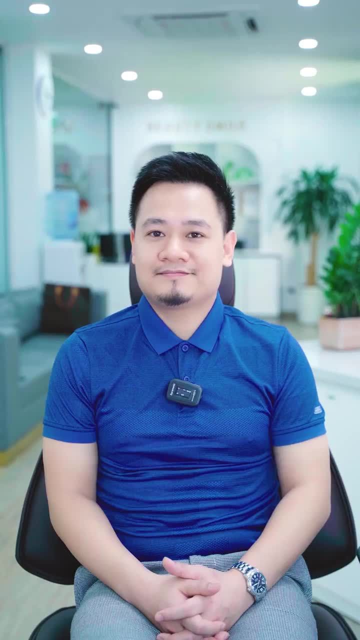 NHẠC SĨ NGUYỄN ĐỨC CƯỜNG TÁI KHÁM SAU 1 TUẦN THẨM MỸ RĂNG SỨ