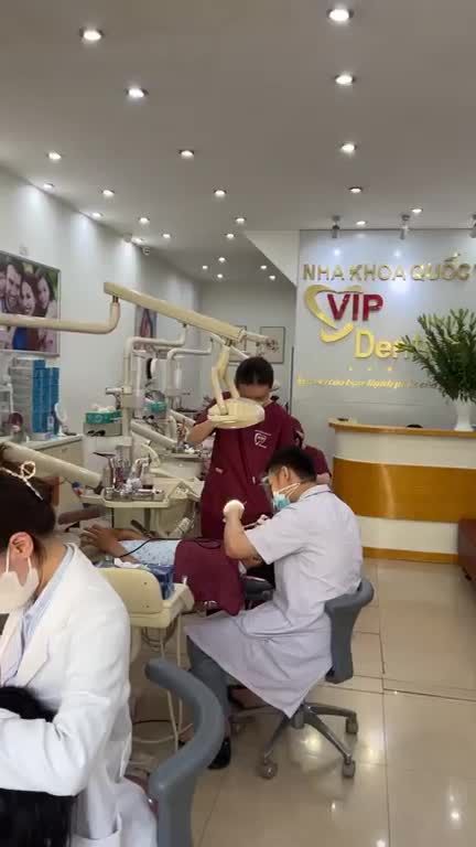 Ca tháo niềng Khách hàng Nguyễn Hoa Thành tại Nha khoa VipDentist
