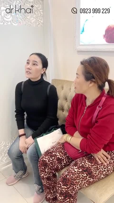 CUỘC TRÒ CHUYỆN NHO NHỎ DỄ THƯƠNG CỦA 2 KHÁCH HÀNG ĐẾN BÁC SĨ KHẢI THẨM MỸ