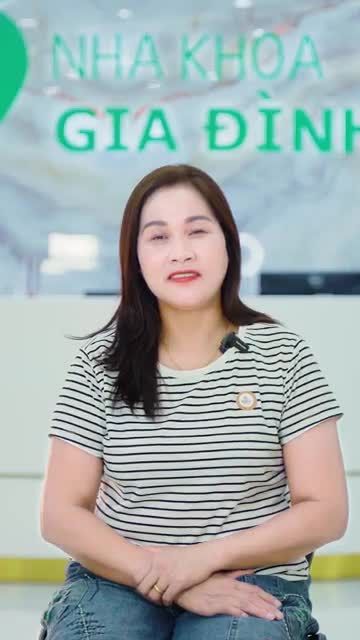 NỮ KHÁCH HÀNG VƯỢT QUÃNG ĐƯỜNG 200KM TỪ YÊN BÁI XUỐNG NHA KHOA GIA ĐÌNH THẨM MỸ RĂNG SỨ