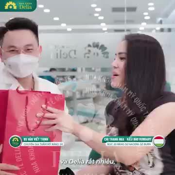 Chân thành cảm ơn món quà cũng như tình cảm yêu mến mà chị Nga đã dành tặng cho bác sĩ Thịnh và đội ngũ nha khoa Delia.