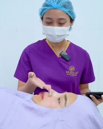 Mũi vừa thực hiện xong ekip phải khoe luôn cho cả nhà cho nóng