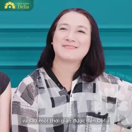 Để lắng nghe hai cô gái xinh đẹp của chúng ta chia sẻ về trải nghiệm tuyệt vời khi làm răng sứ tại nha khoa Delia nhé