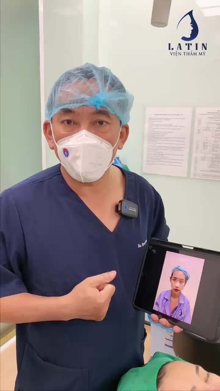 Em gái hài lòng với dáng mũi mới