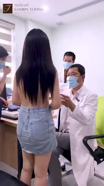 Đến lịch tái khám dù vòng 1 đã đẹp, mọi thứ đều ổn nhưng Saigon Young vẫn khuyến khích chị em nên tranh thủ đến gặp Bs Tươi thăm khám theo định kỳ nhé.