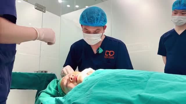 CĂNG CHỈ - TRẺ HOÁ KHUÔN MẶT