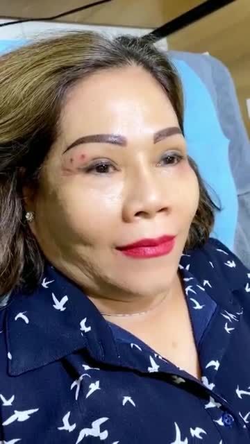 Quý cô TRẺ ngay 10 TUỔI nhờ bí quyết PHUN CHÂN MÀY + PHUN MÔI tại JW