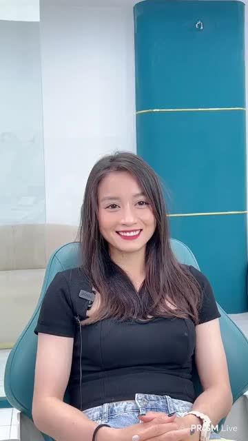 Cầu thủ Hoàng Loan review trải nghiệm làm răng tại Delia