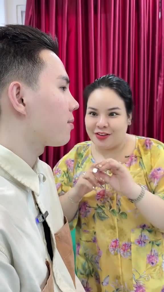"Đi đâu ai cũng khen mũi em đẹp hết trơn á chị...Nhưng Mà đẹp thiệt nha!!" - Khách hàng chia sẻ!!
