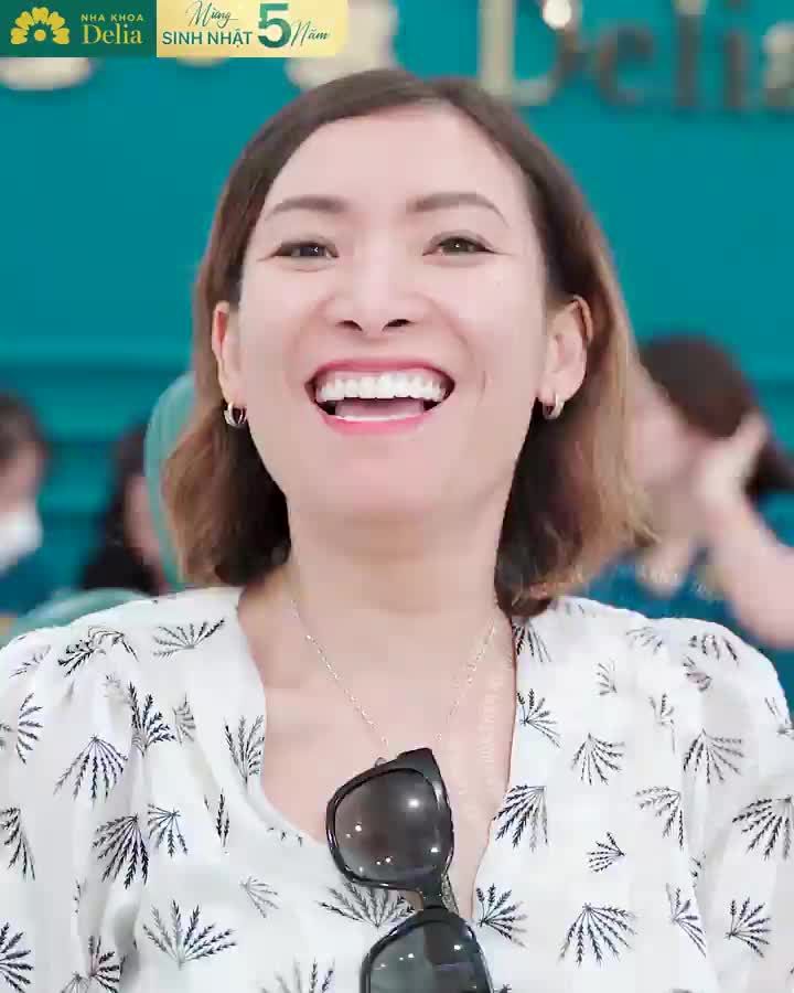 Với mong muốn sở hữu nụ cười đều đẹp mang lại tự tin trong giao tiếp, chị Huyền Trang quyết định đặt trọn niềm tin vào đội ngũ nha khoa Delia và nhận lại kết quả vô cùng xứng đáng.