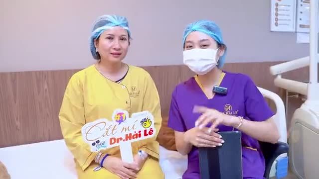 Đôi mắt rạng rỡ sau 45 phút thực hiện cả nhà cùng theo dõi