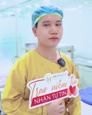 Combo Cắt mí + Độn cằm cho vị khách hàng nam vừa thực hiện xong cả nhà cùng đón xem