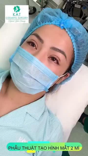 Yêu từ cái nhìn đầu tiên là có thiệt à nghen!