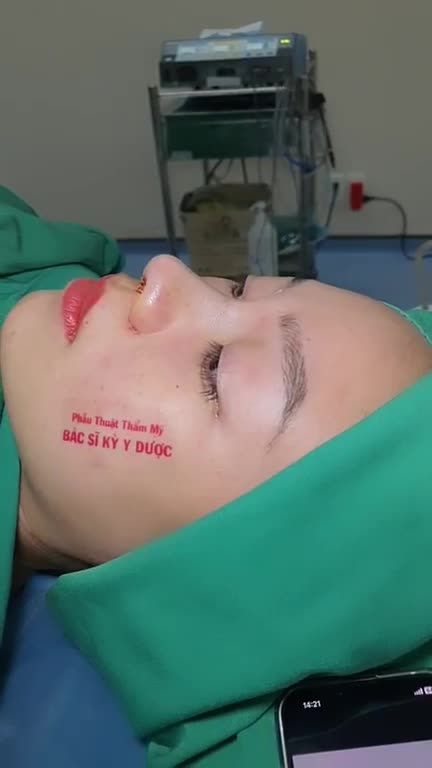 LÀM ĐẸP VÓC DÁNG CŨNG ĐỪNG QUÊN “TÂN TRANG” NHAN SẮC