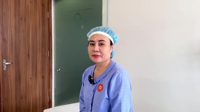 Chị Kim Oanh trước đã tiêm chất làm đầy vùng má và thái dương, nhưng hiệu quả không kéo dài được lâu.