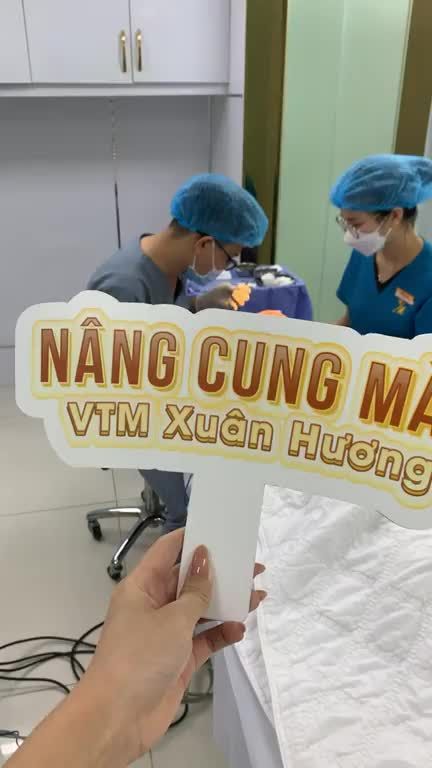 Giờ nghỉ trưa của ekip bác sĩ VTM Xuân Hương  Tháng 10, tháng dành cho nàng VTM Xuân Hương tặng bạn siêu ưu đãi các dịch vụ làm đẹp