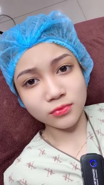 cả nhà có ưng cặp chân mày này không ạ?