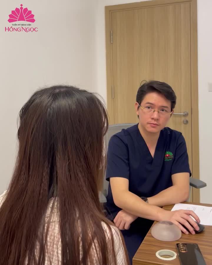 SẸO THÂM SAU NÂNG NGỰC CÓ ĐÁNG NGẠI?