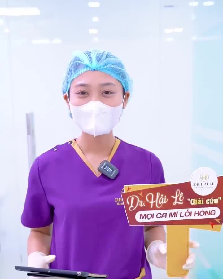 Xơ sẹo được loại bỏ, bác sĩ can thiệp căn chỉnh cơ nâng mi, bóc tách co dính mô xơ và chỉnh hình sắp xếp lại ổ mí mắt lỗi hỏng trước đó.