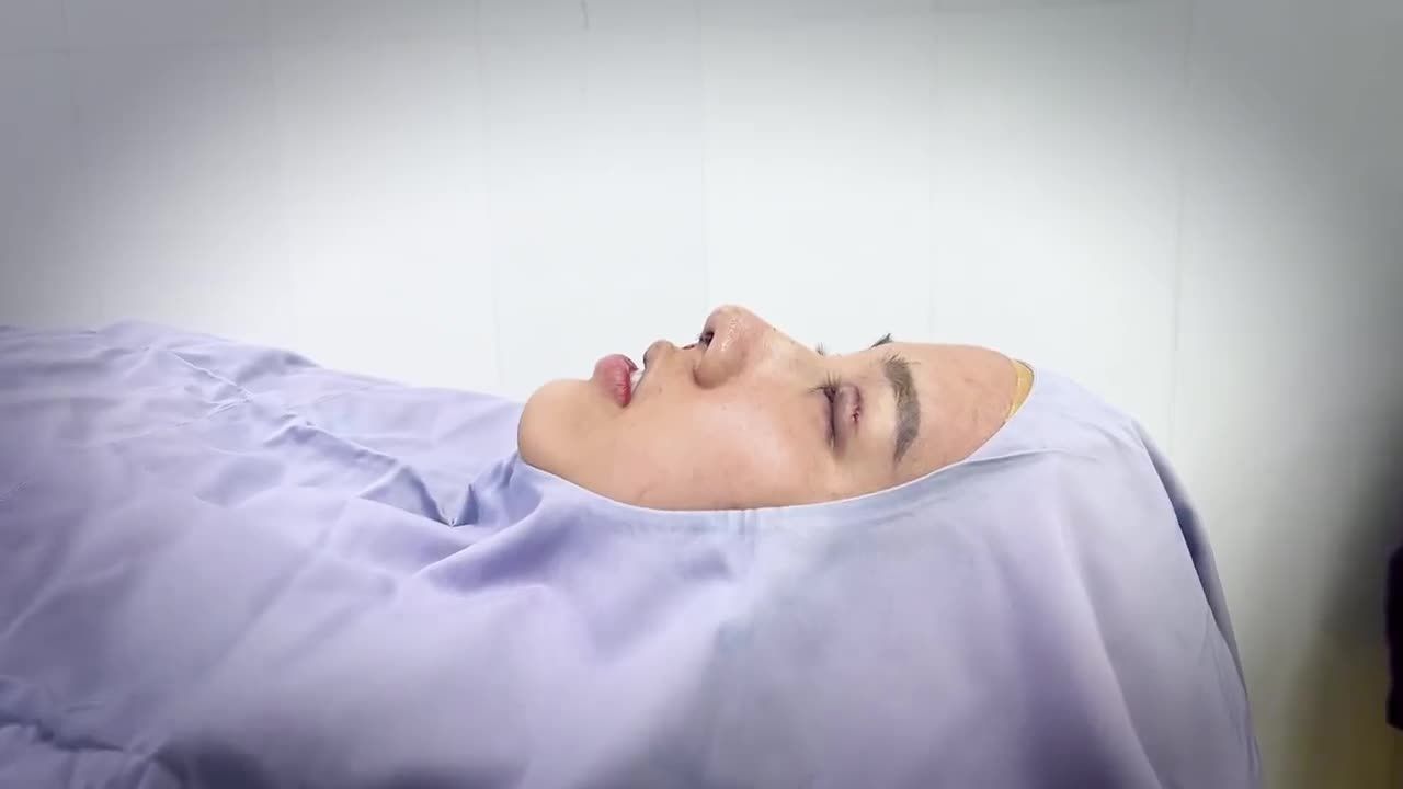 Khách hàng đến Dr.Hải Lê làm hẳn combo Mũi mí để chuẩn bị đón Tết đây ạ