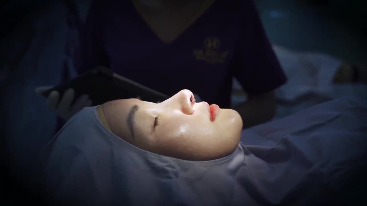 Bạn muốn sở hữu dáng mũi đẹp và đẳng cấp thì Nâng mũi Vip Medi Surform là giải pháp hàng đầu