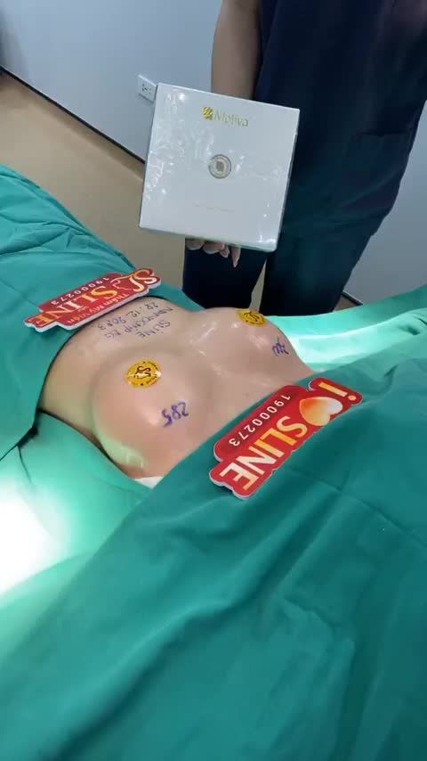 MỞ MÀN CA NÂNG NG.ỰC TRÒN CĂNG